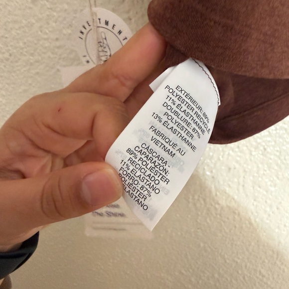 VUORI HALO PERFORMANCE CROP IN Cedar Heather Color Size Large NWT - Picture 8 of 10